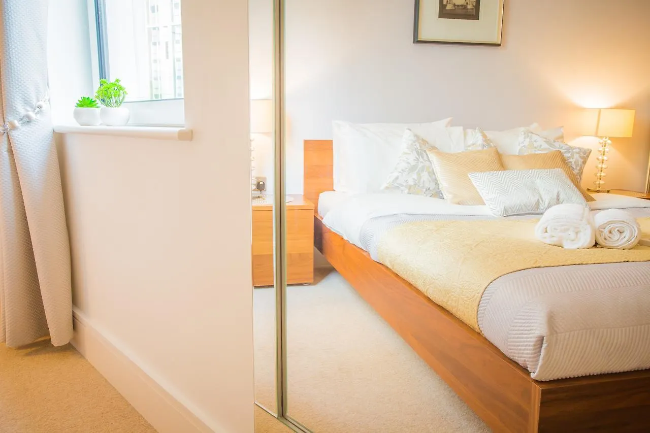 Dockside Walk Suite - Canary Wharf London 0*,