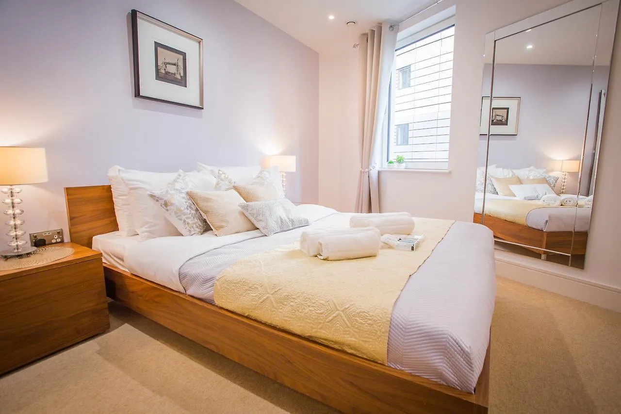 Apartment Dockside Walk Suite - Canary Wharf London