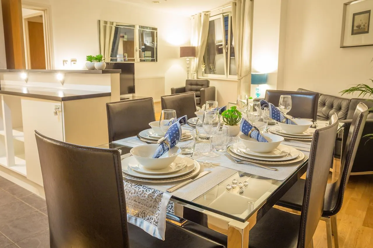 Dockside Walk Suite - Canary Wharf London Apartment