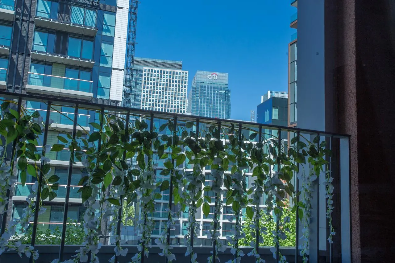 Dockside Walk Suite - Canary Wharf London United Kingdom