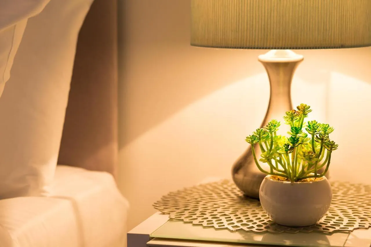 Dockside Walk Suite - Canary Wharf contacts