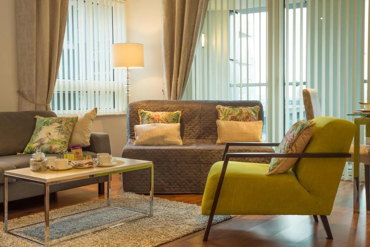 Dockside Walk Suite - Canary Wharf London United Kingdom
